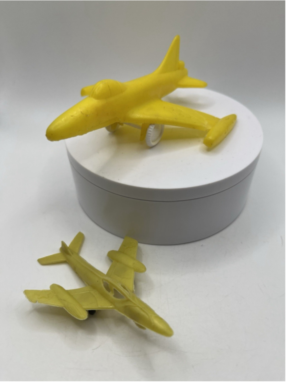 Two Plastic Toy Airplanes Navy Jet No 166 Renwal YELLOW SEE ALL VINTAGE COLLECT
